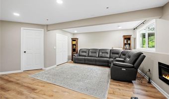 5048 Yuma Ln N, Plymouth, MN 55446