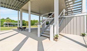 5004 Oak St, Bay St. Louis, MS 39520