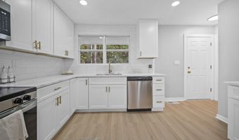 1623 Cunard Rd, Columbus, OH 43227