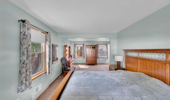 721 Cable Ave, Beachwood, NJ 08722