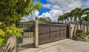 223 Mookua St, Kailua, HI 96734