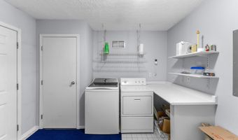 1981 Hoadley Dr 10A, Columbus, OH 43228