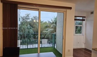 20000 E Country Club Dr 302, Aventura, FL 33180