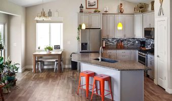 248 F QUARTER CIRCLE Loop, Cheyenne, WY 82007