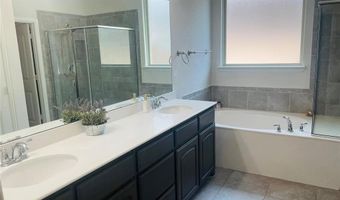 208 Mineral Point Dr, Aledo, TX 76008