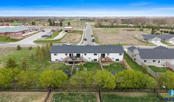 2026 ACE Ave, Brookings, SD 57006