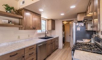 205 MESILLA Dr, Aztec, NM 87410