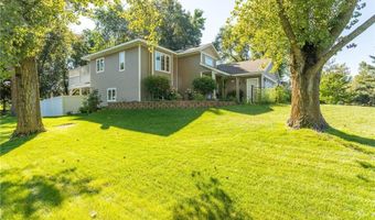 305 E Lake Geneva Rd NE, Alexandria, MN 56308