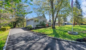 42 Crest Dr, Basking Ridge, NJ 07920