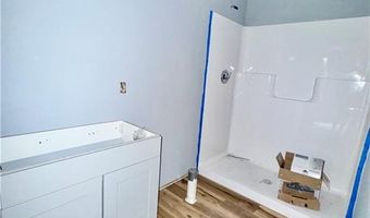 339 S Oak St, Austin, IN 47102