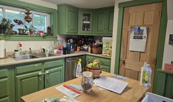 20 Moosehorn Rd, Abbot, ME 04406