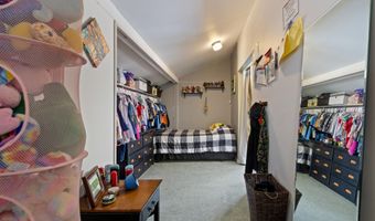 1293 Starveout Creek Rd, Azalea, OR 97410