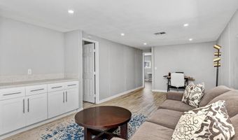 7126 San Luis St 121, Carlsbad, CA 92011