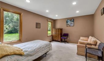 25 Fifth Ave, Amherst, NY 14221