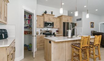 1296 Angela St, Chubbuck, ID 83202