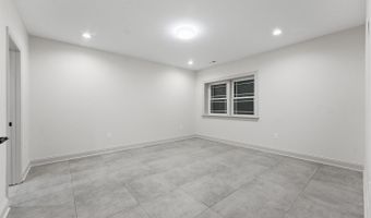 7301 CALVERT St, Annandale, VA 22003