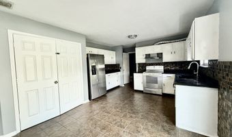 6903 Governors Pointe Blvd, Indianapolis, IN 46217