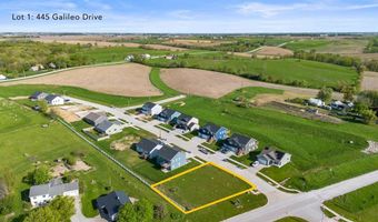 445 Galileo Dr, Riverside, IA 52327