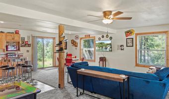 1650 Crown Point Pkwy, Cascade, ID 83611
