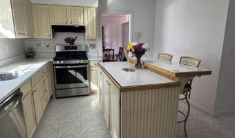 26 Gaston St, Aberdeen, NJ 07747