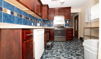 12 Jase Ct, Albany, NY 12208