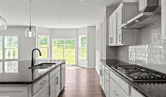 792 NANCY Dr, Aurora, OH 44202
