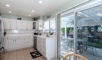 8437 E Amberwood St, Anaheim, CA 92808