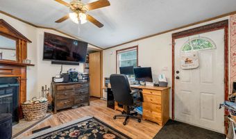 49 Leavitt Rd, Belmont, NH 03220