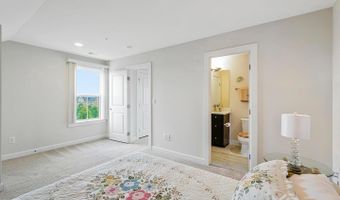 22416 PHILANTHROPIC Dr, Ashburn, VA 20148