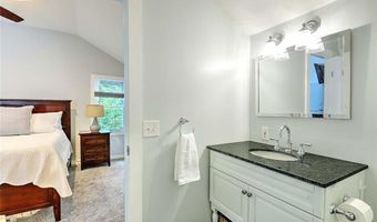 63 Pendar Rd, North Kingstown, RI 02852