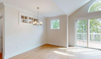 4 Longview Dr 403, Atkinson, NH 03811