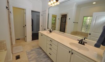 105 QUARTER HORSE Ln, Alabaster, AL 35007