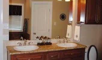 818 Running Water Trl, Abilene, TX 79602