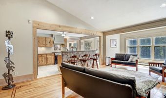 19 Conchas Dr, Angel Fire, NM 87710