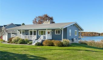 1 Delray Dr, Narragansett, RI 02882