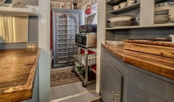 18 Waldo Ave, Belfast, ME 04915