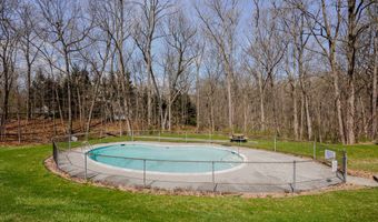 10 Monika Ln 10, Brookfield, CT 06804