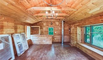 3 Sundale Rd, Cranston, RI 02921