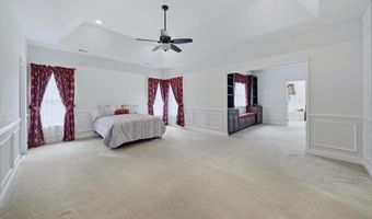 17 WATERTON Dr, Bear, DE 19701