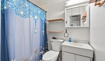 706 Carlin Dr, Angola, IN 46703