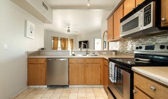 280 S ELIZABETH Way 26, Chandler, AZ 85225
