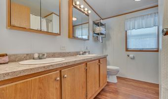 39 Leisure Dr, Alfred, ME 04002