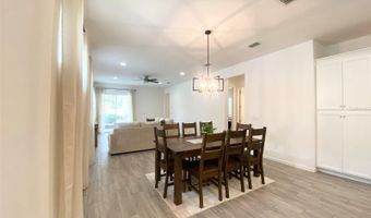 724 WINTERSIDE Dr, Apollo Beach, FL 33572