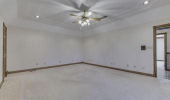 8896 Classic View Dr, Indianapolis, IN 46217