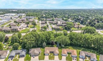 2232 N CLOUDVIEW Dr, Appleton, WI 54914