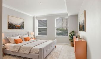 77 S Evergreen Ave 206, Arlington Heights, IL 60005