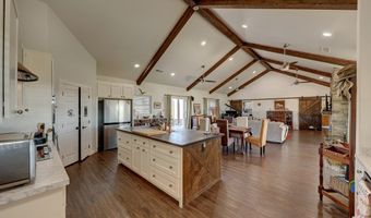 240 Sendero Horse Thief, Alpine, TX 79830