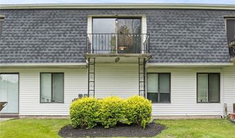 75 B Foxberry Dr, Amherst, NY 14068