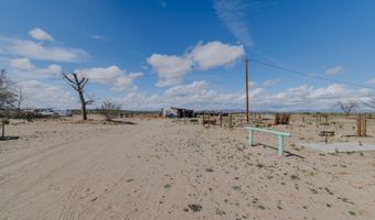 6877 Victor Dr, Fallon, NV 89406