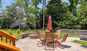 10122 Cameron Ridge Dr, Ashland, VA 23005